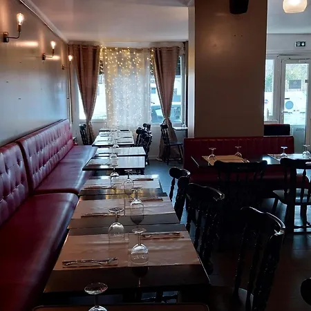 酒店 New Samanke 弗卢瓦拉克